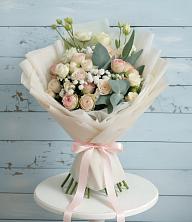 Букет цветов из:  Розы и Лизиантусы в Алексеевке Белгородской области