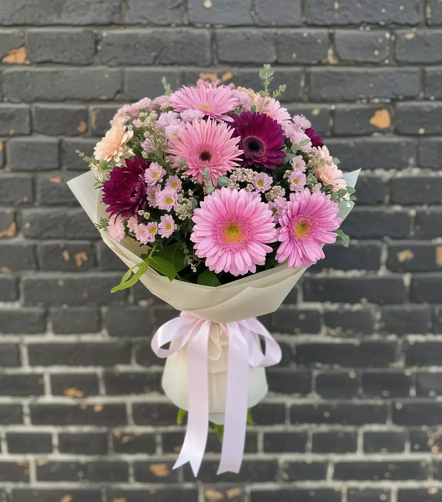 Букет цветов из: Герберы и Хризантемы в Алексеевке Белгородской области