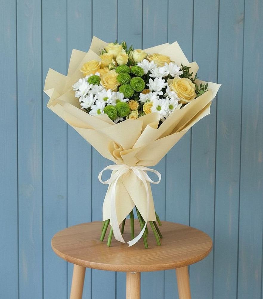 Букет цветов из: Хризантемы и Розы в Алексеевке Белгородской области