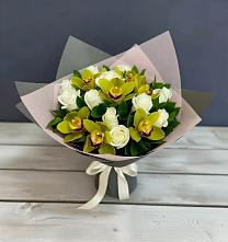 Букет цветов из:  Орхидеи и Розы в Алексеевке Белгородской области