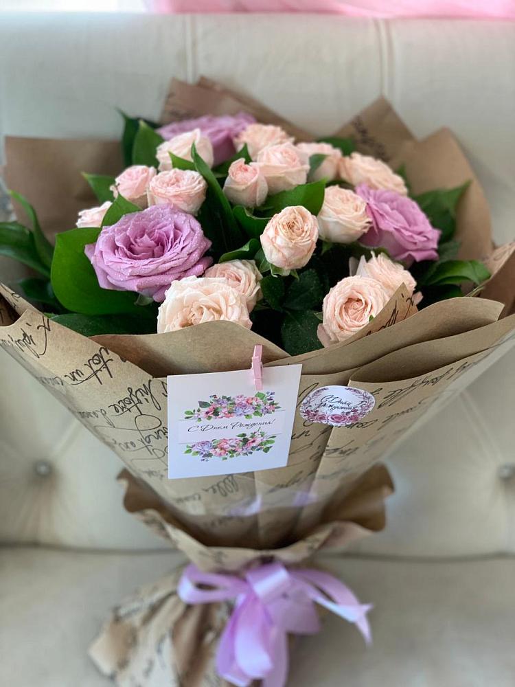 Букет цветов из: Розы в Алексеевке Белгородской области