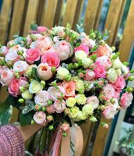 Букет цветов из:  Розы #REPLACE_PRED# Алексеевке Белгородской области