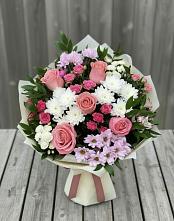 Букет цветов из:  Альстромерии, Гвоздики, Розы и Хризантемы в Алексеевке Белгородской области
