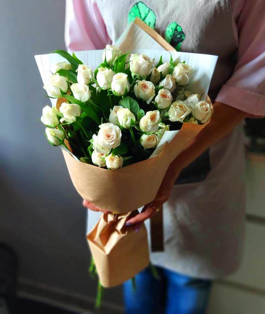 Букет цветов из: Розы в Алексеевке Белгородской области