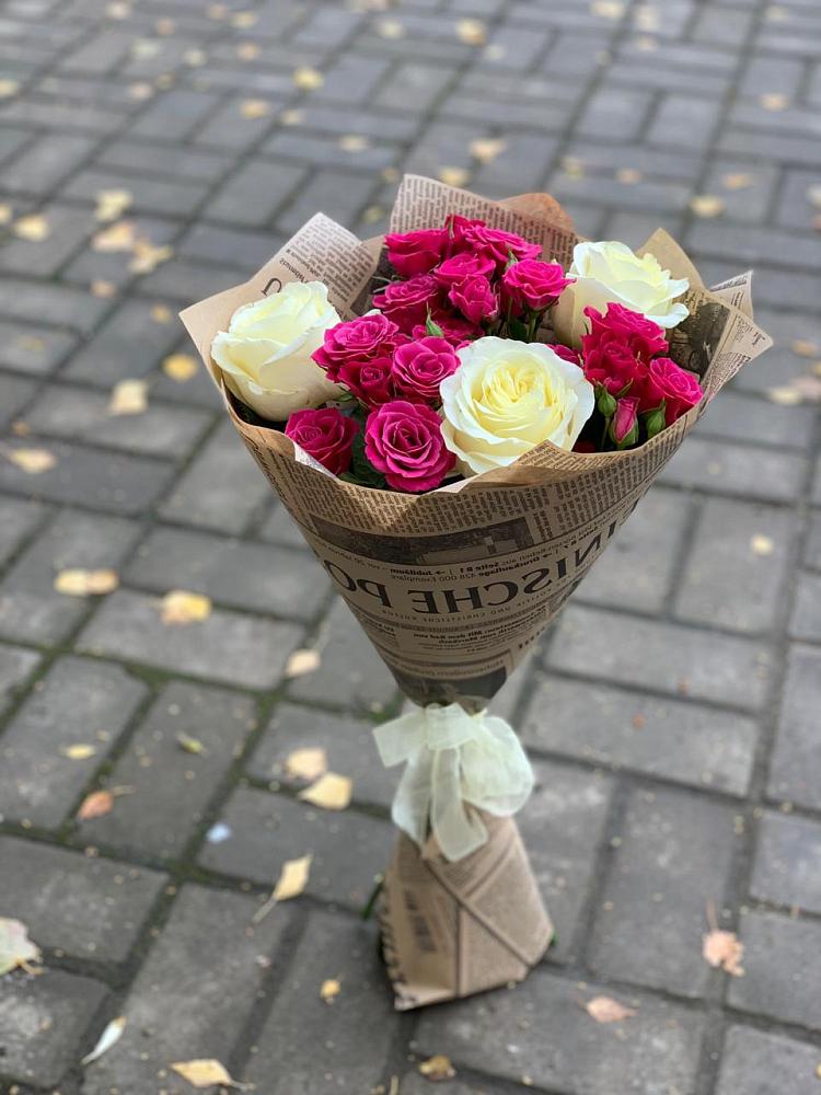 Букет цветов из: Розы в Алексеевке Белгородской области