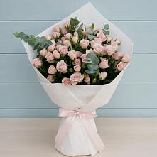 Букет цветов из:  Розы в Алексеевке Белгородской области