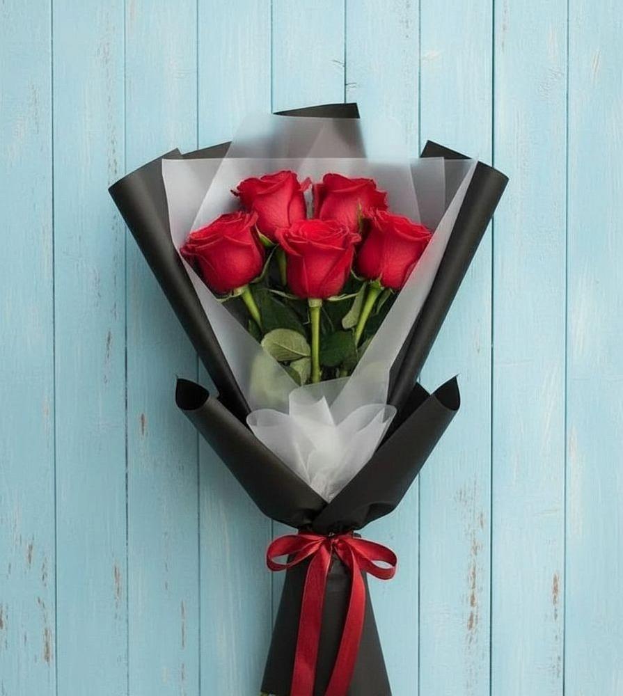 Букет цветов из: Розы в Алексеевке Белгородской области